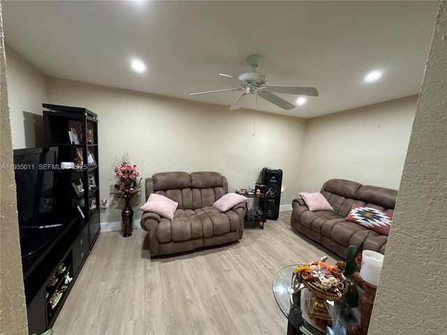 19360 SW 116th Ave, Miami, FL 33157