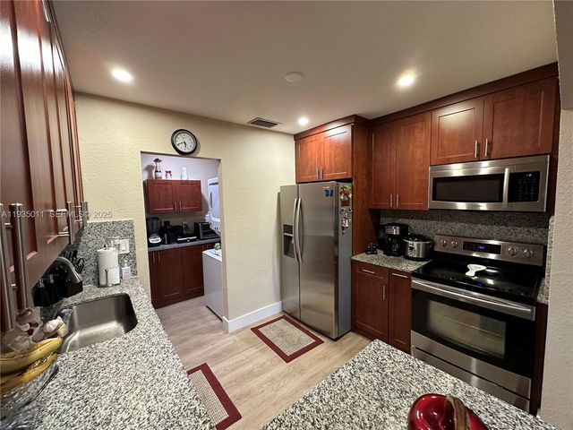 19360 SW 116th Ave, Miami, FL 33157