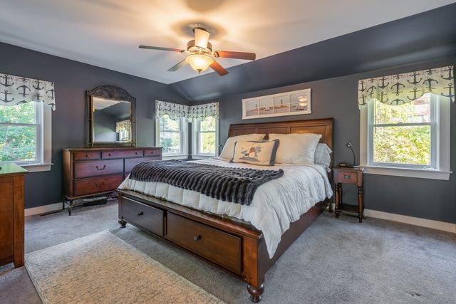 11 Youngs Rd, Gloucester, MA 01930
