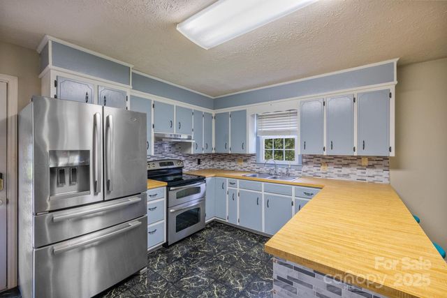 350 Summers Road, Morganton, NC 28655