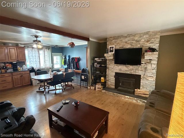 27719 Mayfair Avenue, Trenton, MI 48183