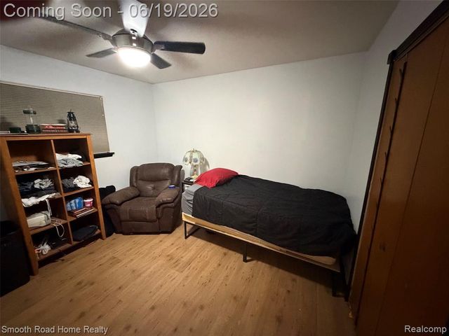 27719 Mayfair Avenue, Trenton, MI 48183