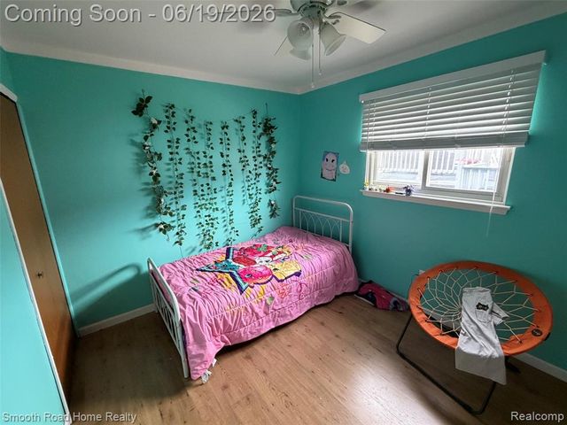 27719 Mayfair Avenue, Trenton, MI 48183