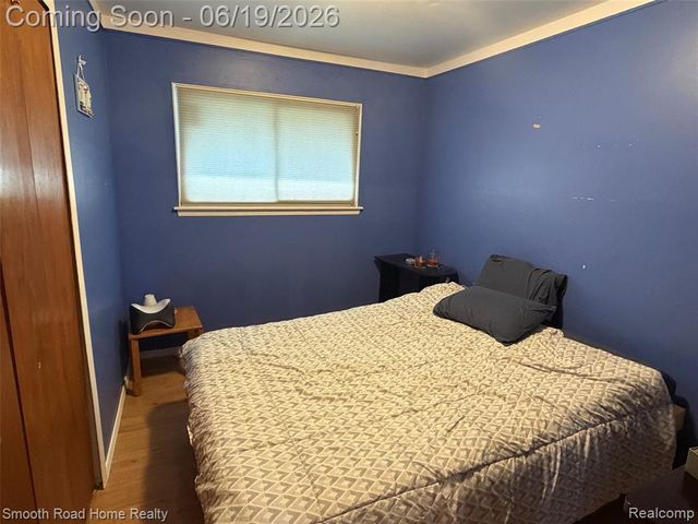 27719 Mayfair Avenue, Trenton, MI 48183