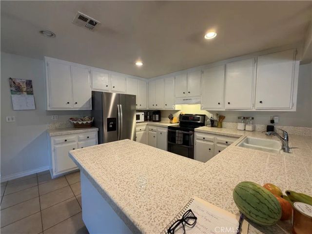 32038 Crystalaire, Llano, CA 93544