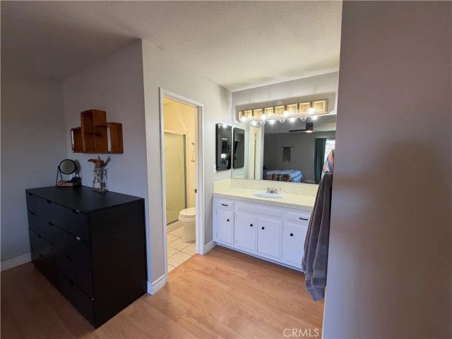 32038 Crystalaire, Llano, CA 93544