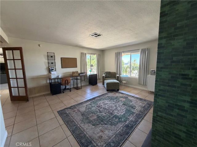 32038 Crystalaire, Llano, CA 93544