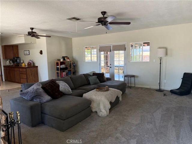 32038 Crystalaire, Llano, CA 93544