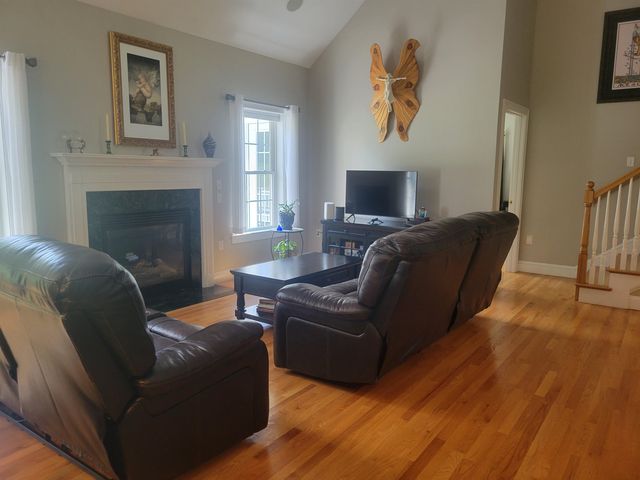 7 Harvest Road, Windham, NH 03087