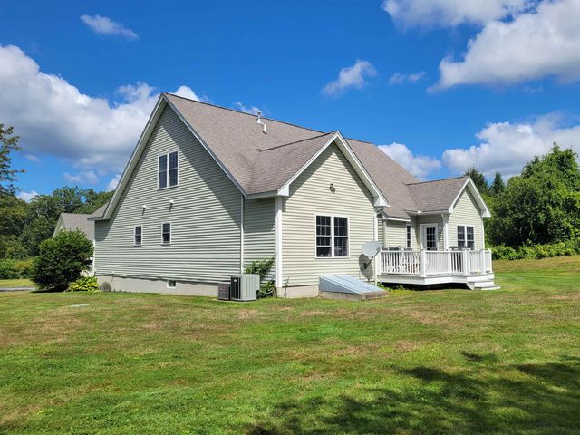 7 Harvest Road, Windham, NH 03087