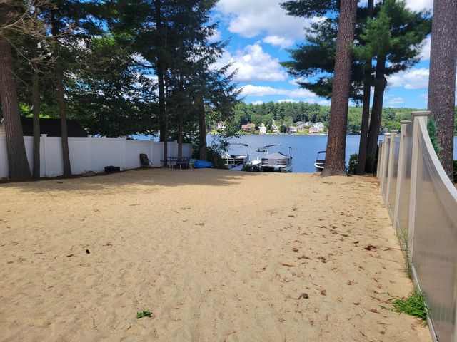 7 Harvest Road, Windham, NH 03087