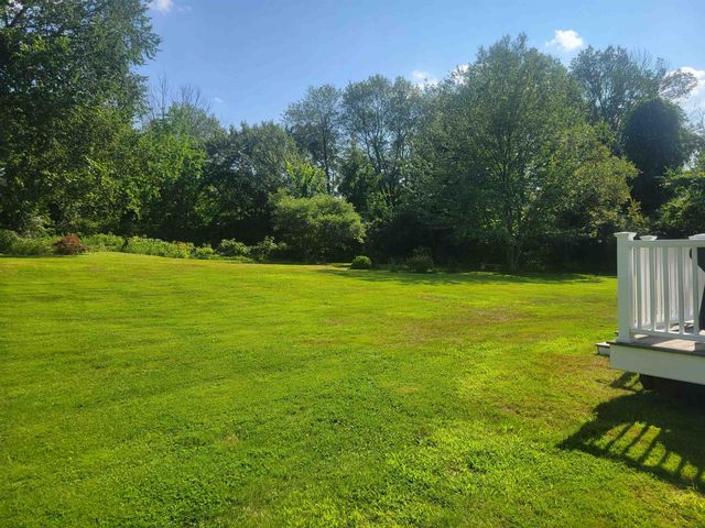 7 Harvest Road, Windham, NH 03087