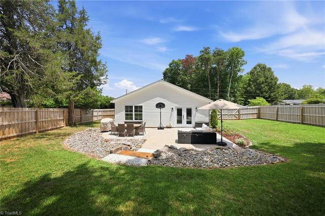 408 Grandview Avenue, Liberty, NC 27298