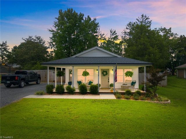 408 Grandview Avenue, Liberty, NC 27298