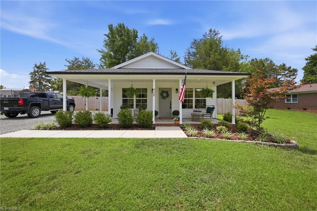 408 Grandview Avenue, Liberty, NC 27298