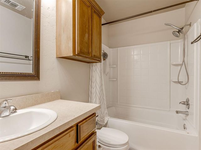 18512 Piedra Drive, Edmond, OK 73012