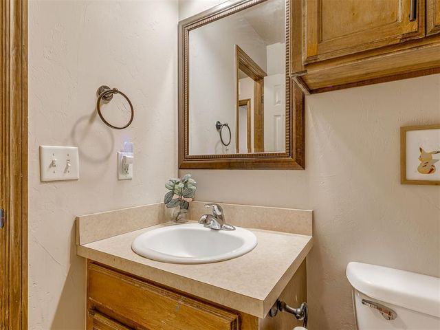 18512 Piedra Drive, Edmond, OK 73012