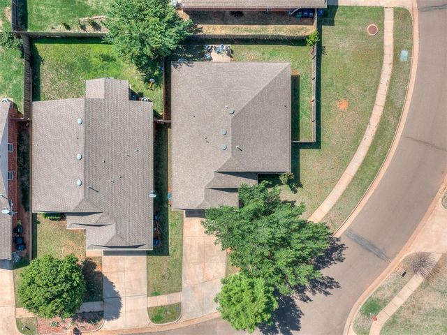 18512 Piedra Drive, Edmond, OK 73012