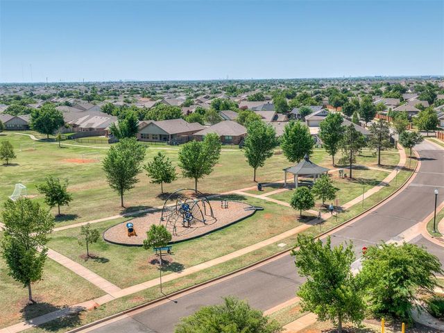 18512 Piedra Drive, Edmond, OK 73012