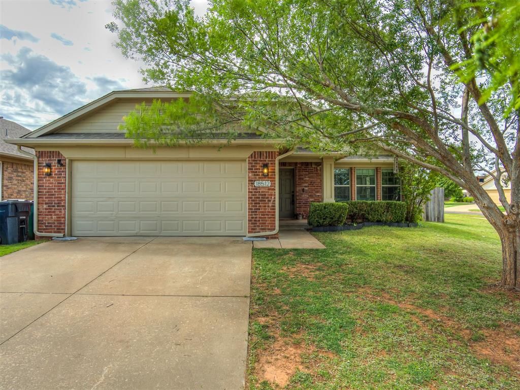 18512 Piedra Drive, Edmond, OK 73012