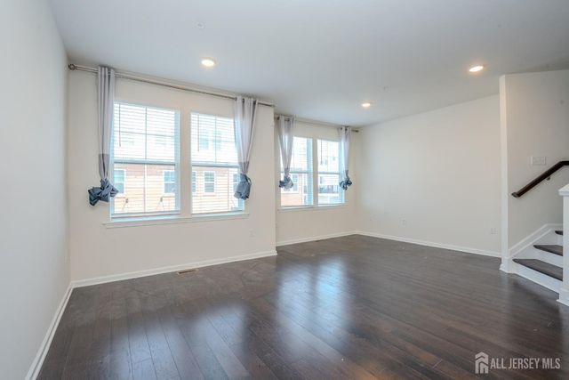 9 Audley Street, North Brunswick, NJ 08902