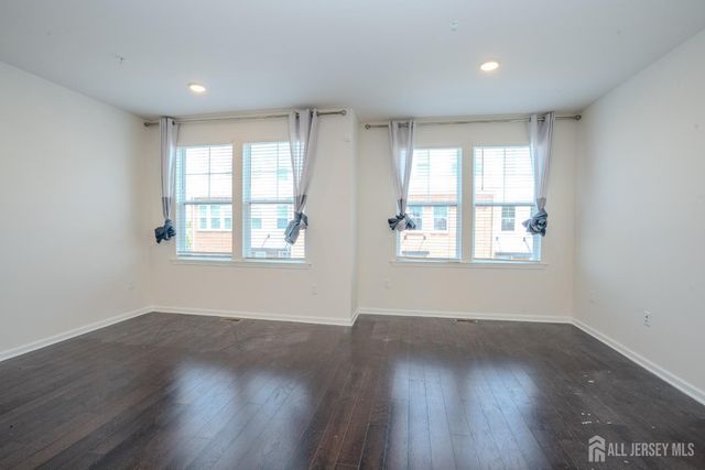 9 Audley Street, North Brunswick, NJ 08902