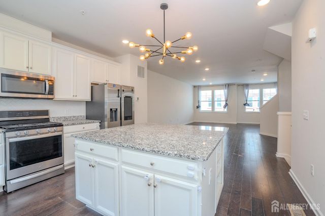 9 Audley Street, North Brunswick, NJ 08902