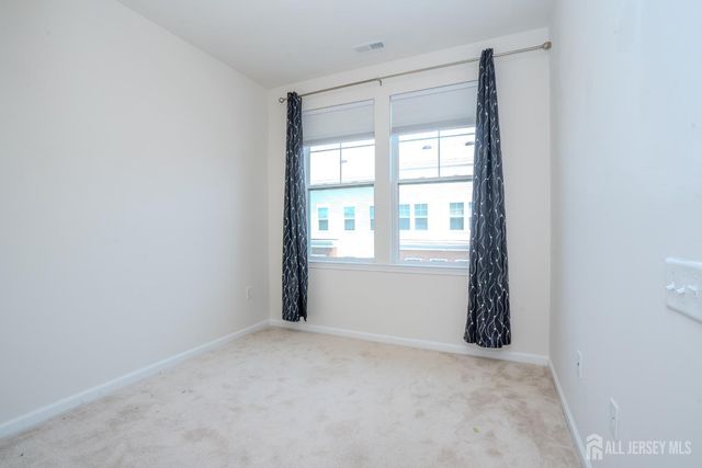 9 Audley Street, North Brunswick, NJ 08902