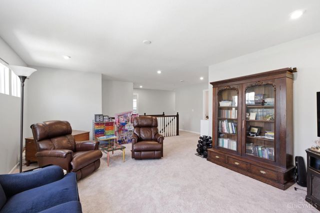 1251 Heathgate Way, Fairborn, OH 45324