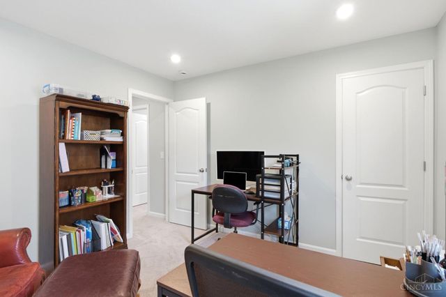 1251 Heathgate Way, Fairborn, OH 45324