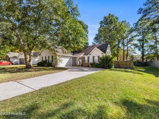 303 Firethorn Lane, Jacksonville, NC 28546