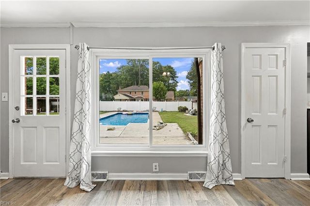 3004 Tyre Neck RD, Chesapeake, VA 23321