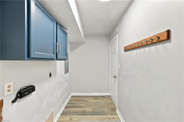 3004 Tyre Neck RD, Chesapeake, VA 23321