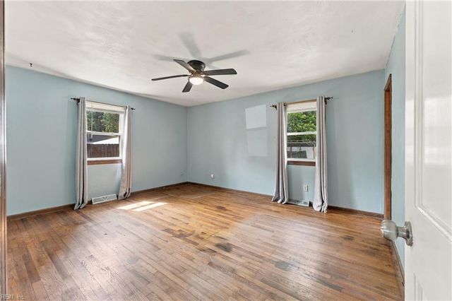 3004 Tyre Neck RD, Chesapeake, VA 23321