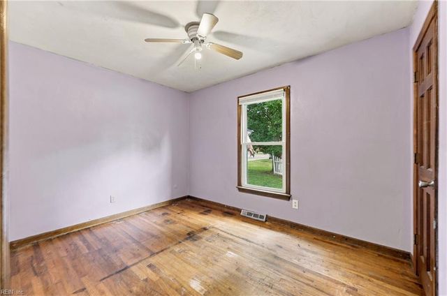 3004 Tyre Neck RD, Chesapeake, VA 23321