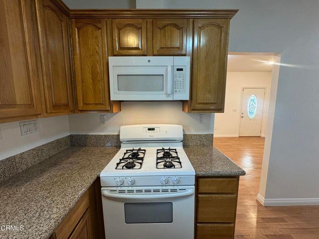 625 E Mountain Street, Pasadena, CA 91104