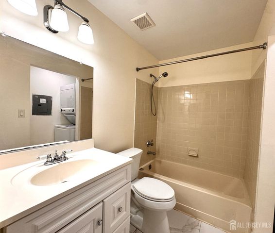 2315 Ravens Crest Drive, Plainsboro, NJ 08536