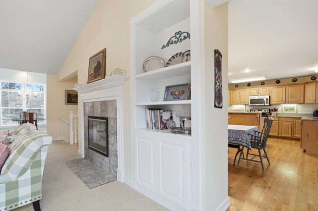 301 PARKWOOD CT, Columbia, MO 65203