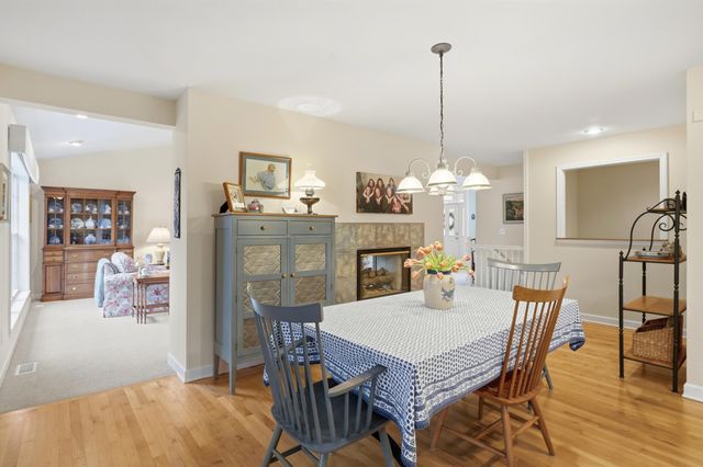 301 PARKWOOD CT, Columbia, MO 65203