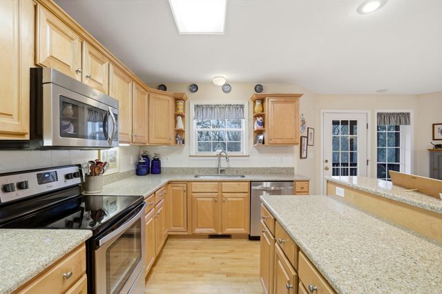 301 PARKWOOD CT, Columbia, MO 65203