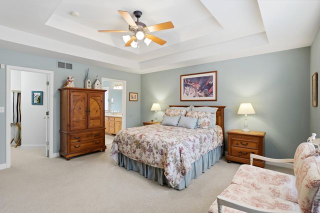 301 PARKWOOD CT, Columbia, MO 65203