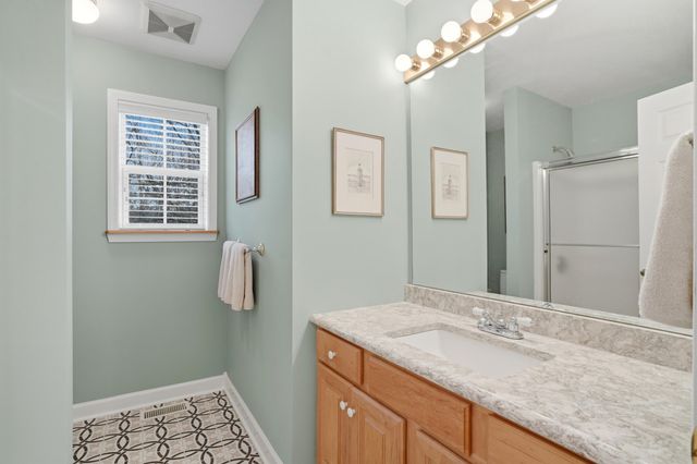 301 PARKWOOD CT, Columbia, MO 65203