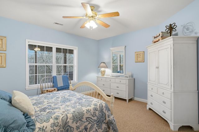 301 PARKWOOD CT, Columbia, MO 65203