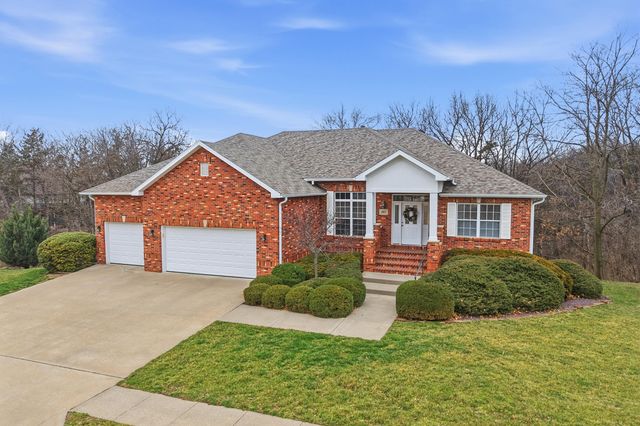 301 PARKWOOD CT, Columbia, MO 65203