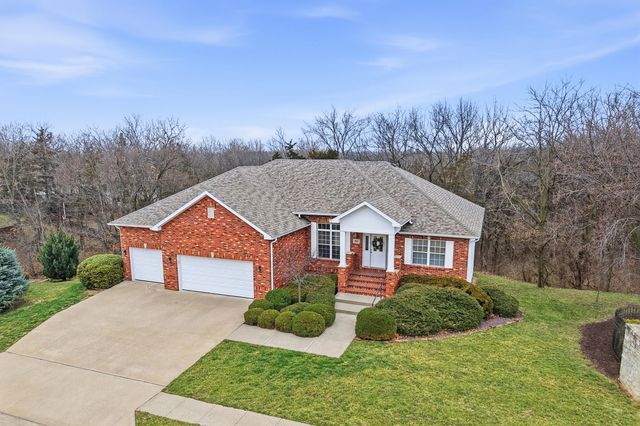 301 PARKWOOD CT, Columbia, MO 65203