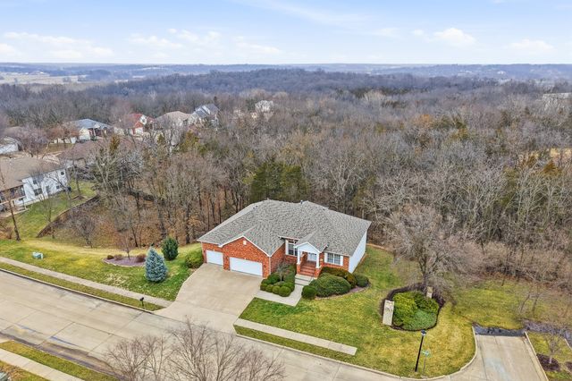 301 PARKWOOD CT, Columbia, MO 65203