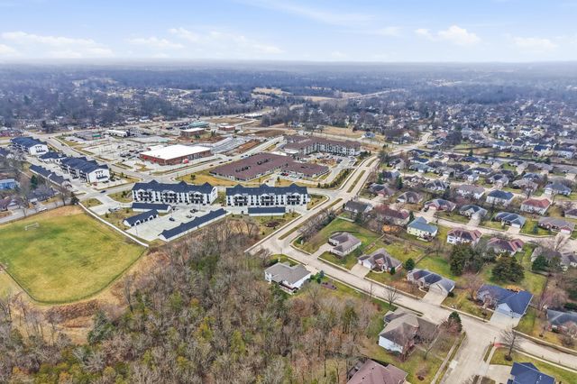 301 PARKWOOD CT, Columbia, MO 65203