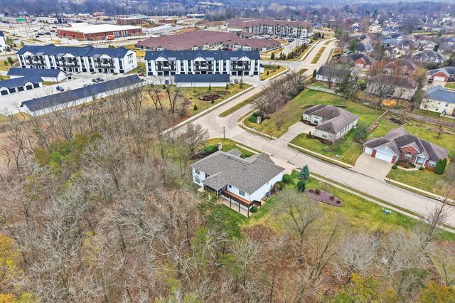 301 PARKWOOD CT, Columbia, MO 65203