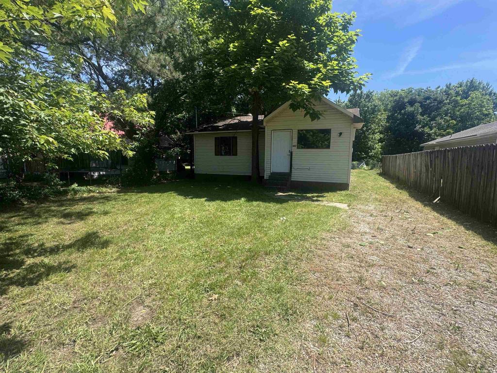 307 N 14th Avenue, Paragould, AR 72450