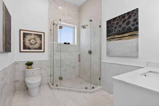 2641 NE 48th Street, Lighthouse Point, FL 33064
